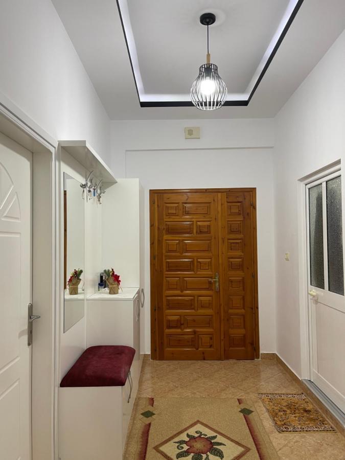 Luigi S Fairyview Apartment Sarande Bagian luar foto