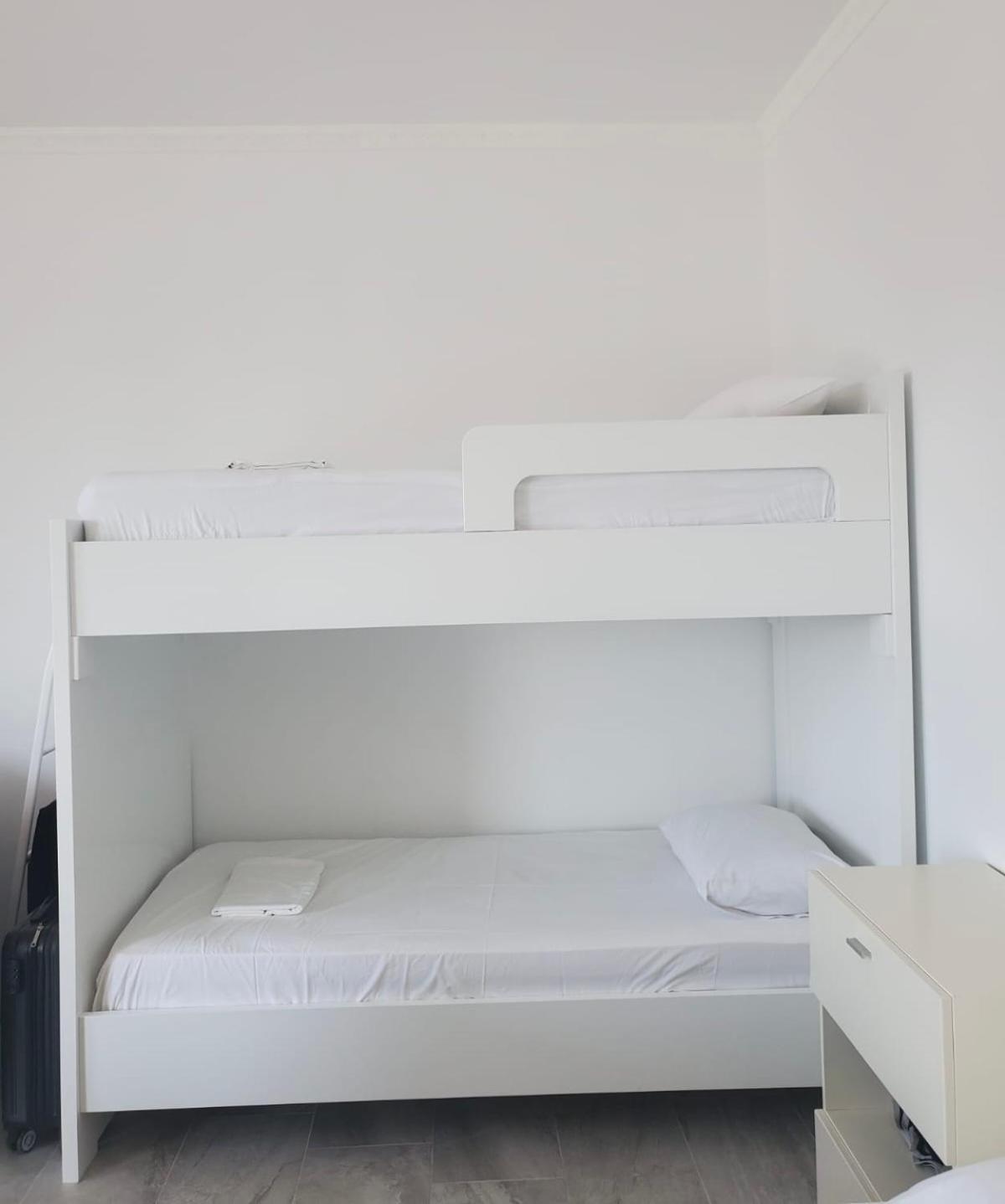 Luigi S Fairyview Apartment Sarande Bagian luar foto